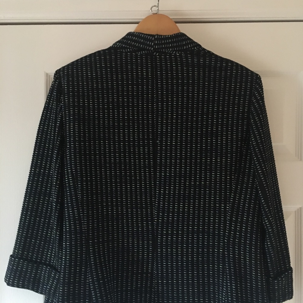 Blazer - Picture 2 of 6